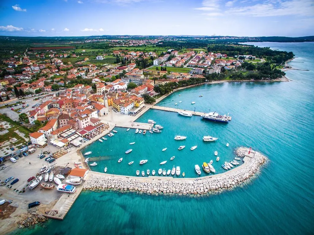 Bagi Apartments & Rooms Pula 0*,  Croatia