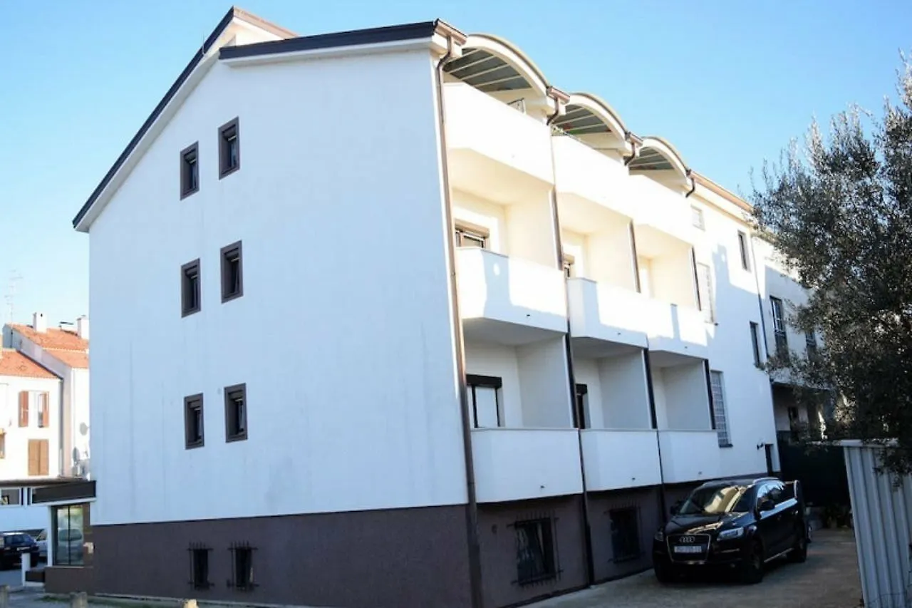 Bagi Apartments & Rooms Pula 0*,  Croatia